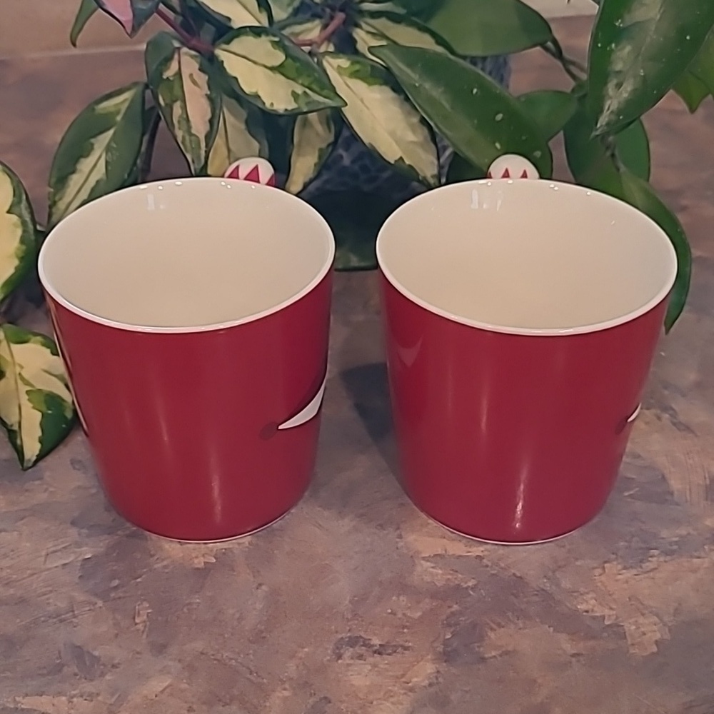 STARBUCKS 2012 New Bone China Red Fox Tail Mugs, Set of 2, 12oz - Picture 4 of 11